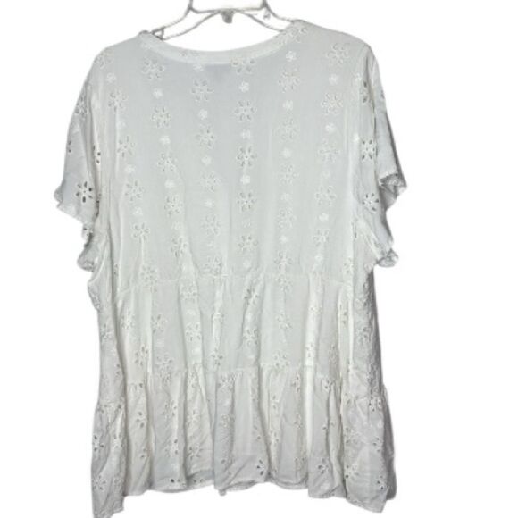 Torrid White Eyelet Babydoll Blouse. Size 3X. - Picture 5 of 11